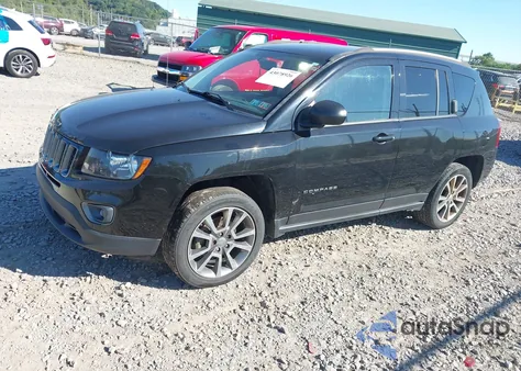 2017 Jeep Compass Sport Se 4X4 z USA, uszkodzony, nr VIN 1C4NJDBB3HD127693